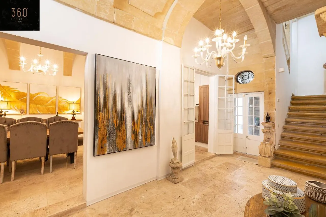 Palazzo 16Th Century Mdina, Opposite St Paul'S Cathedral By 360 Estates Apartment