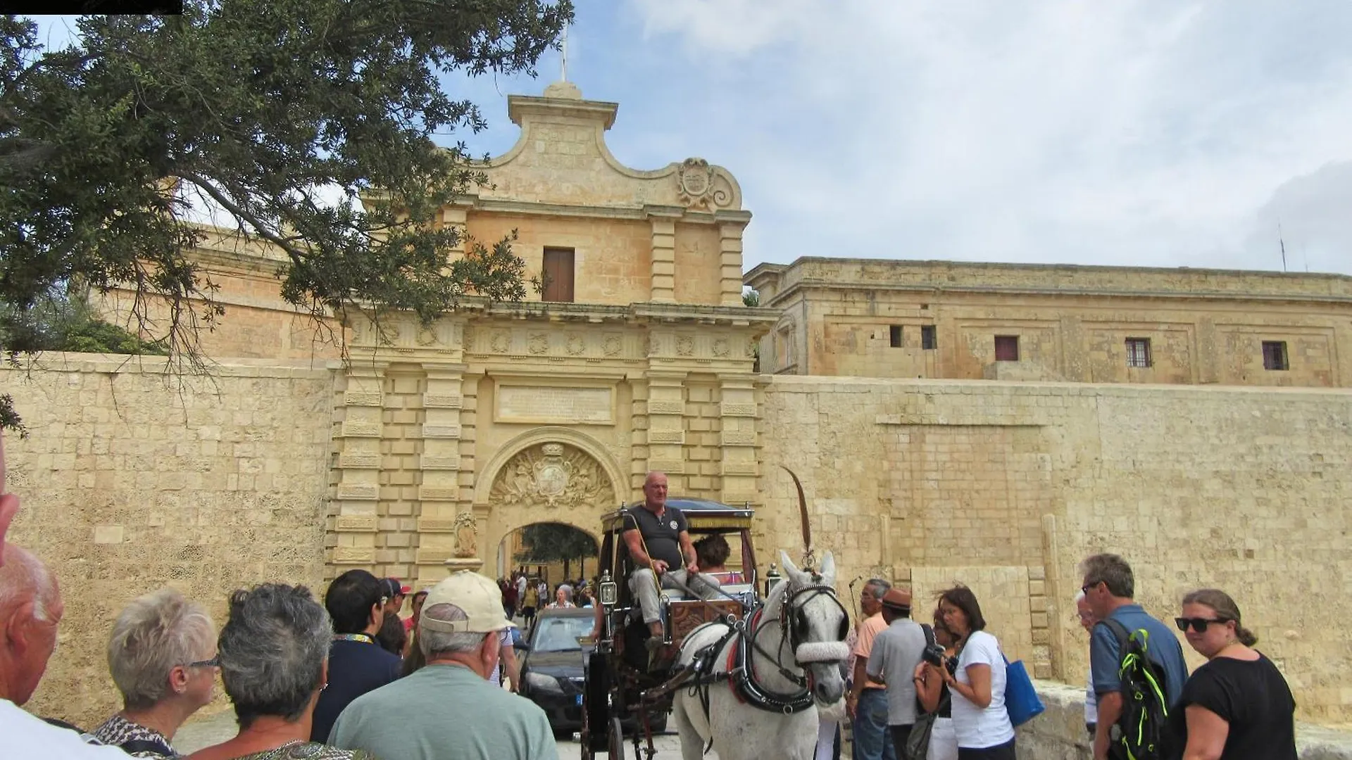 Palazzo 16Th Century Mdina, Opposite St Paul'S Cathedral By 360 Estates Apartment