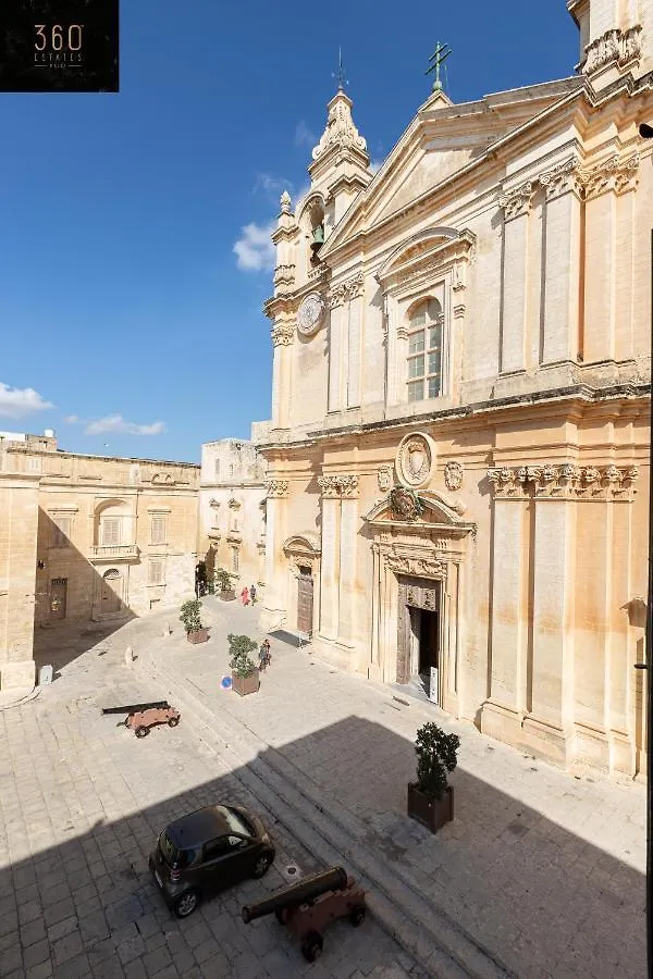 Palazzo 16Th Century Mdina, Opposite St Paul'S Cathedral By 360 Estates Apartment