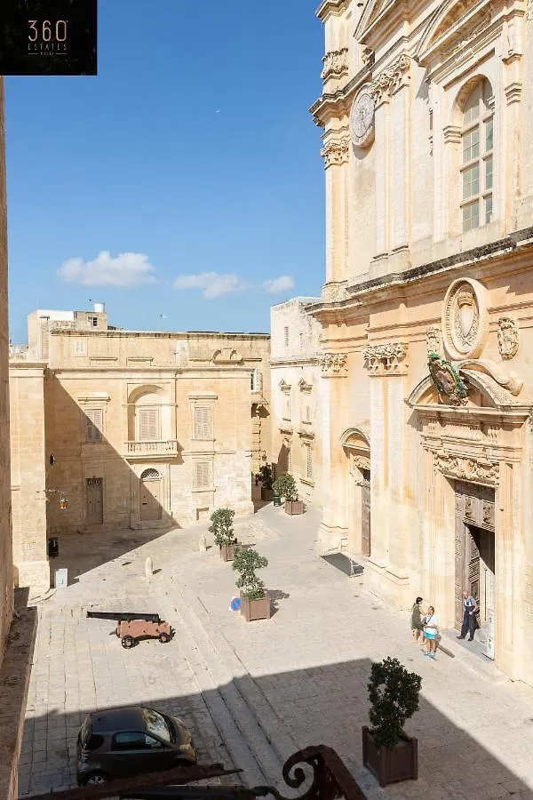Palazzo 16Th Century Mdina, Opposite St Paul'S Cathedral By 360 Estates Apartment