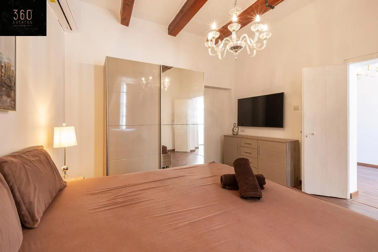 Palazzo 16Th Century Mdina, Opposite St Paul'S Cathedral By 360 Estates Apartment