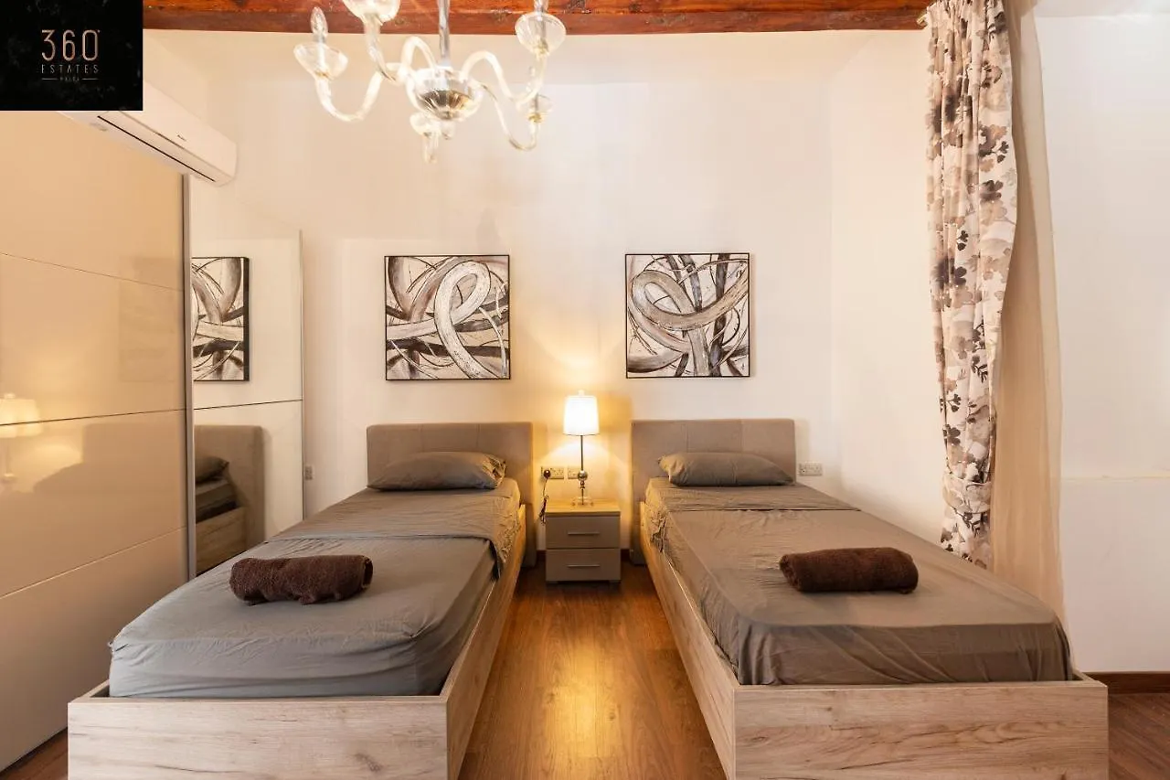 Palazzo 16Th Century Mdina, Opposite St Paul'S Cathedral By 360 Estates Appartement  Mdina